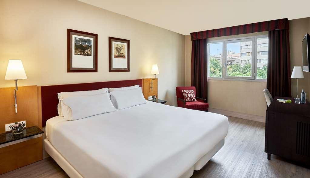 Nh Ciutat De Reus Hotel Bilik gambar