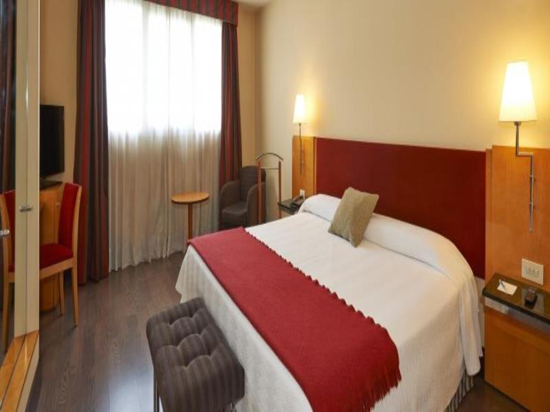Nh Ciutat De Reus Hotel Luaran gambar
